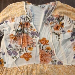 American Eagle Top in a size Small/P/Ch